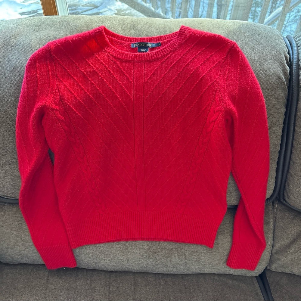 Pendleton Women's Merino Wool & Cashmere Cable Knit Sweater Red Medium